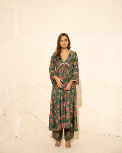 Green Kalamkari Gathering Ghera Royal Floral Print set (3 pc)