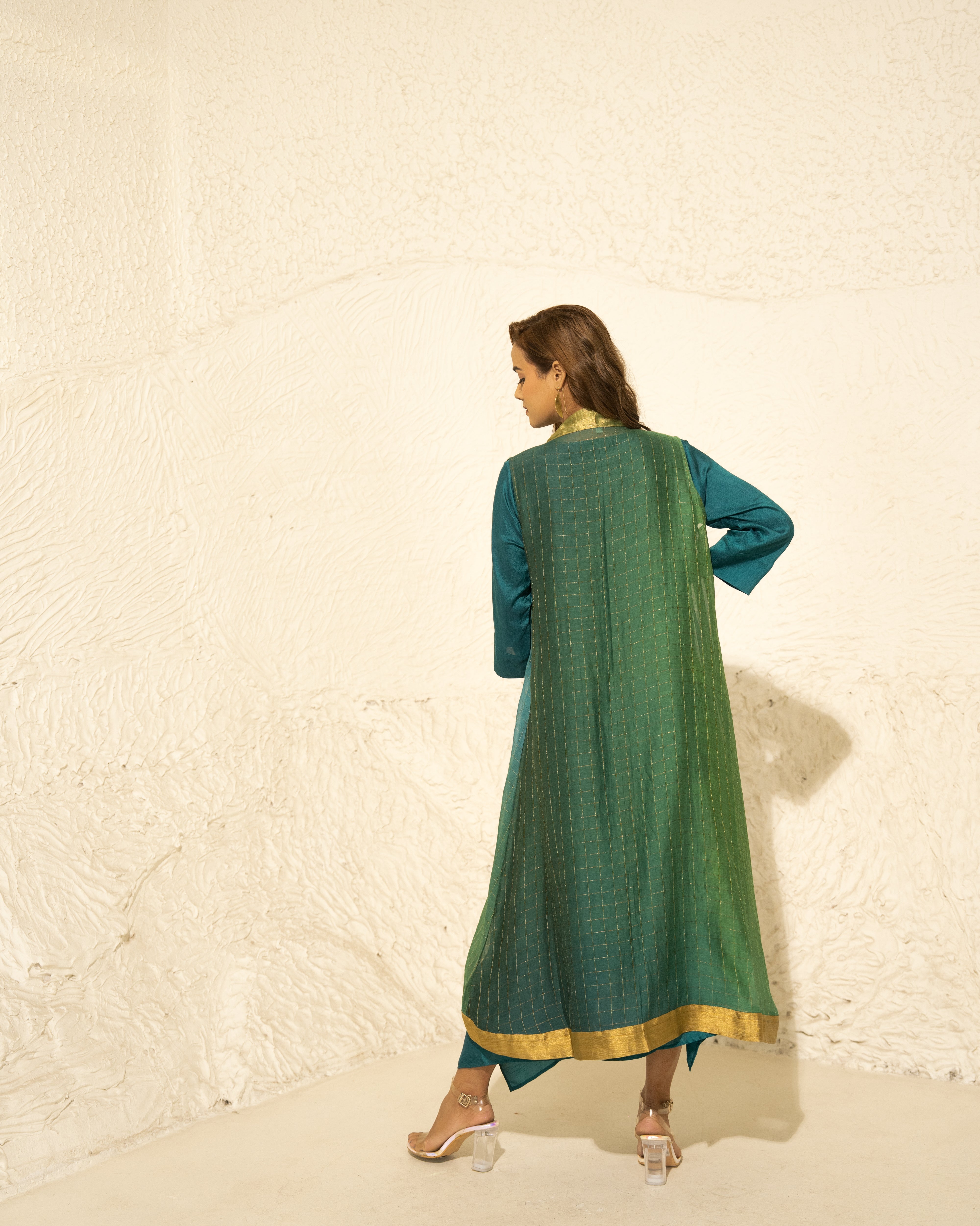 Green Blue Silk Kurta With Hand Woven Tissue Cape (2 pc)