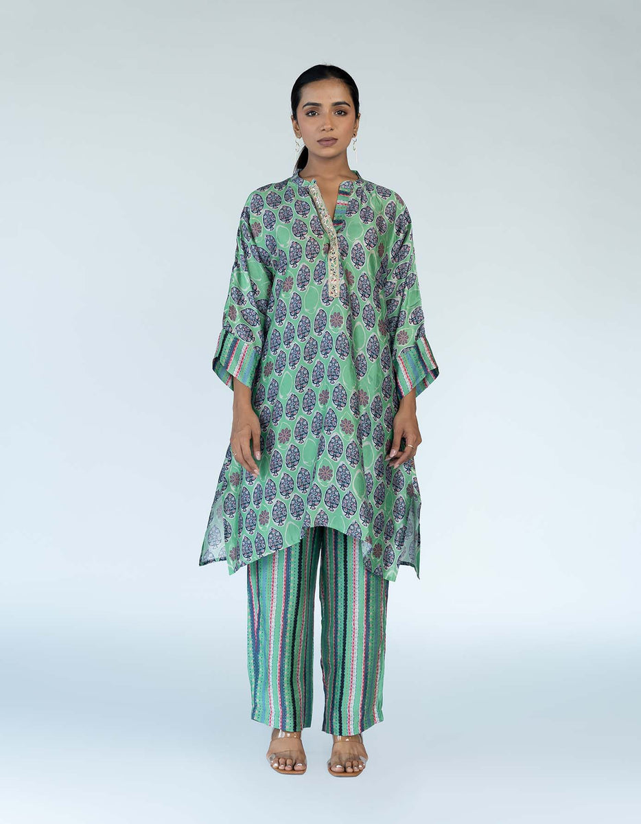 Green Coord Mughal Boota Set – MEGHNA PANCHMATIA