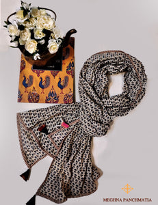 Limited Edition : Ivory Mul Mul Ajrakh Stole