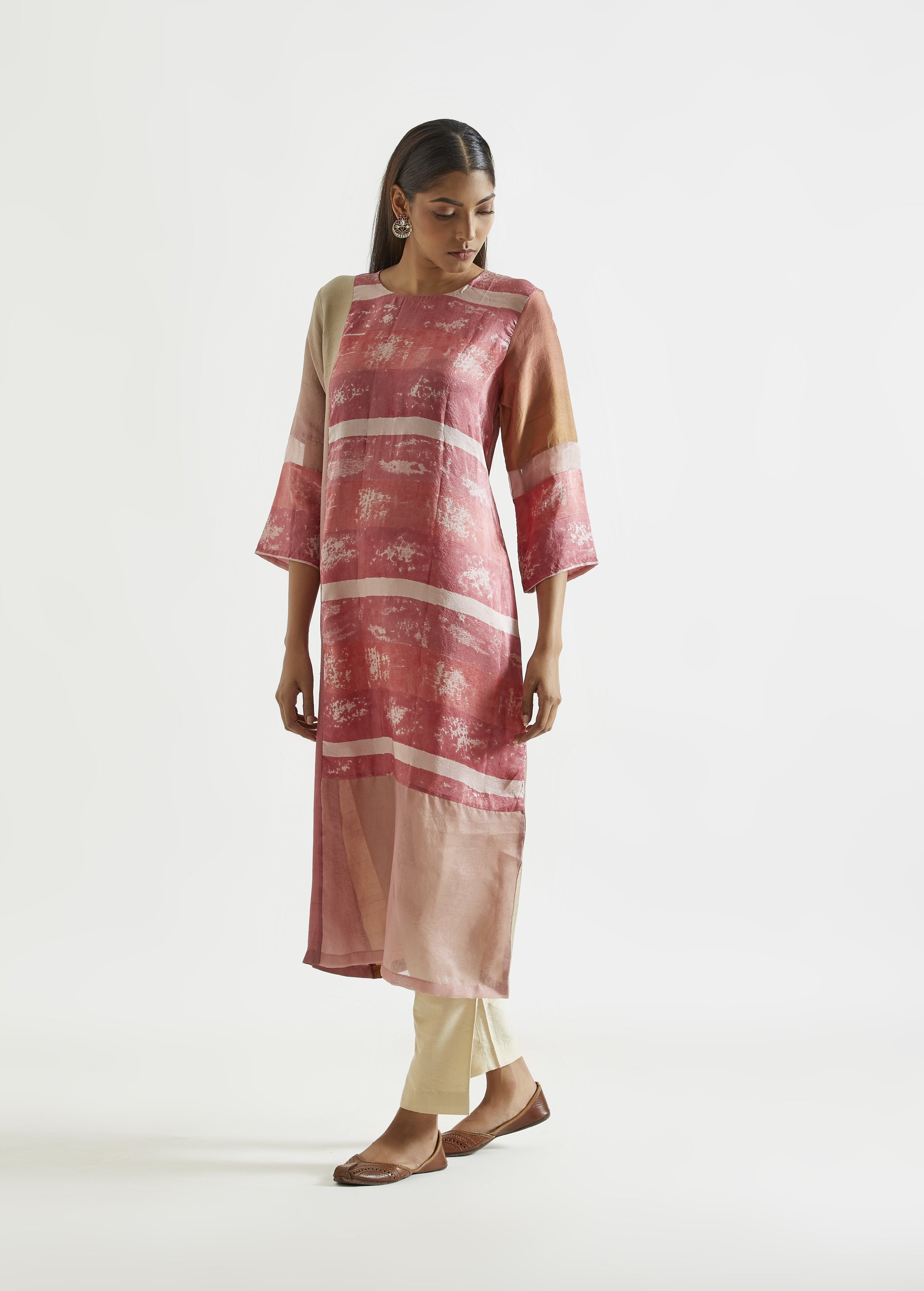 Limited Edition : Ombre Pink Long Kurta With Abstract Print All Over.