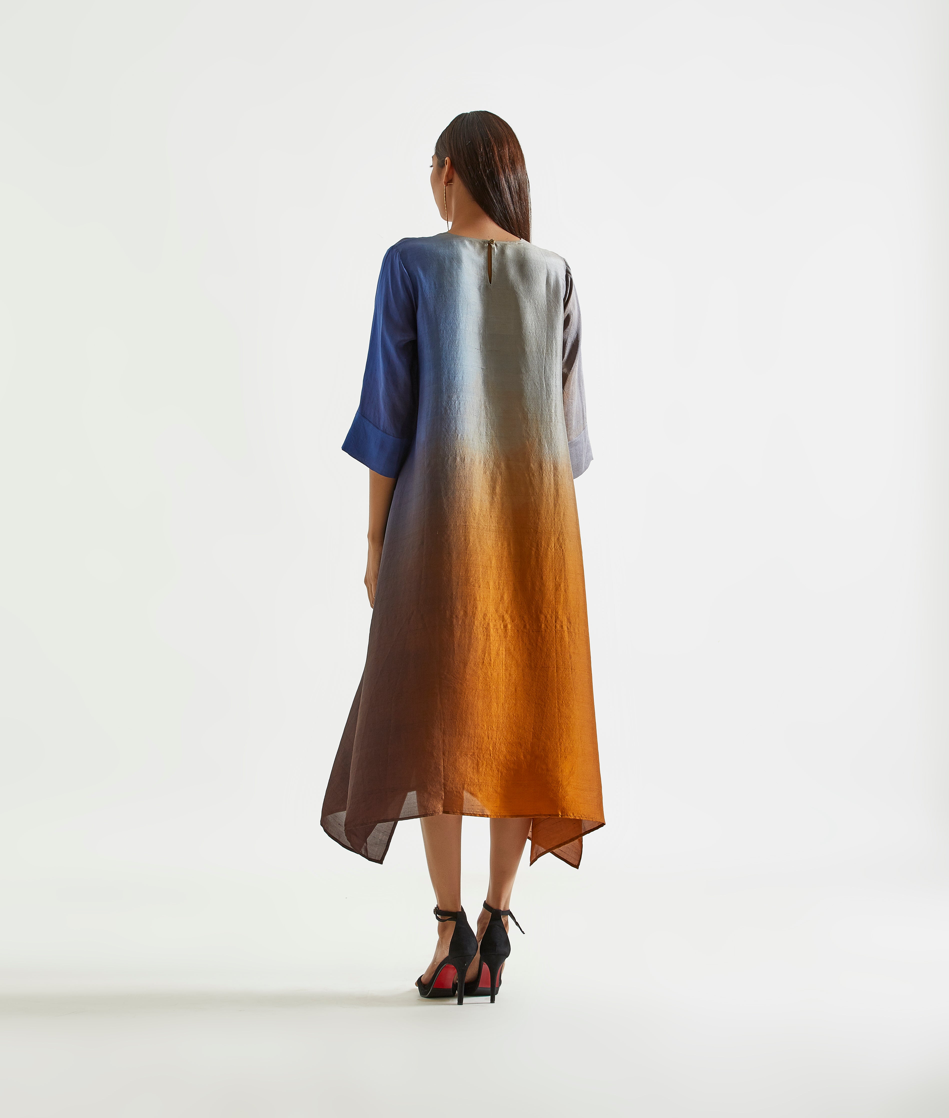 Ink Mustard Asymmetric Dupion Silk Ombre Kurta With Silk Printed Stole