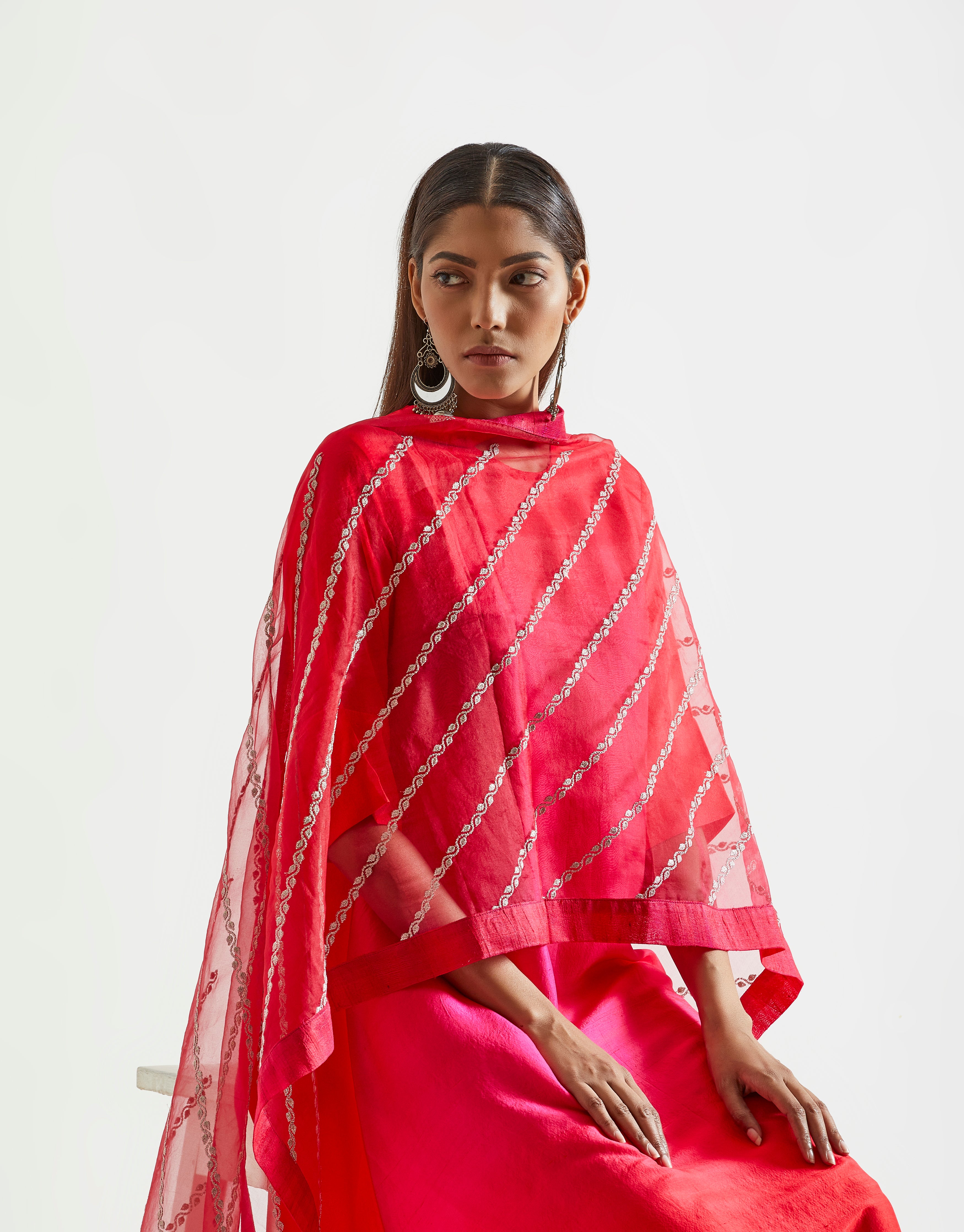 Bright Fuchsia Red Ombre Kurta With Organza Embroidered Zari Dupatta