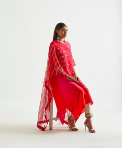 Bright Fuchsia Red Ombre Kurta With Organza Embroidered Zari Dupatta