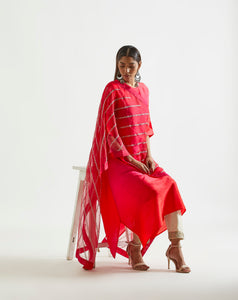 Bright Fuchsia Red Ombre Kurta With Organza Embroidered Zari Dupatta