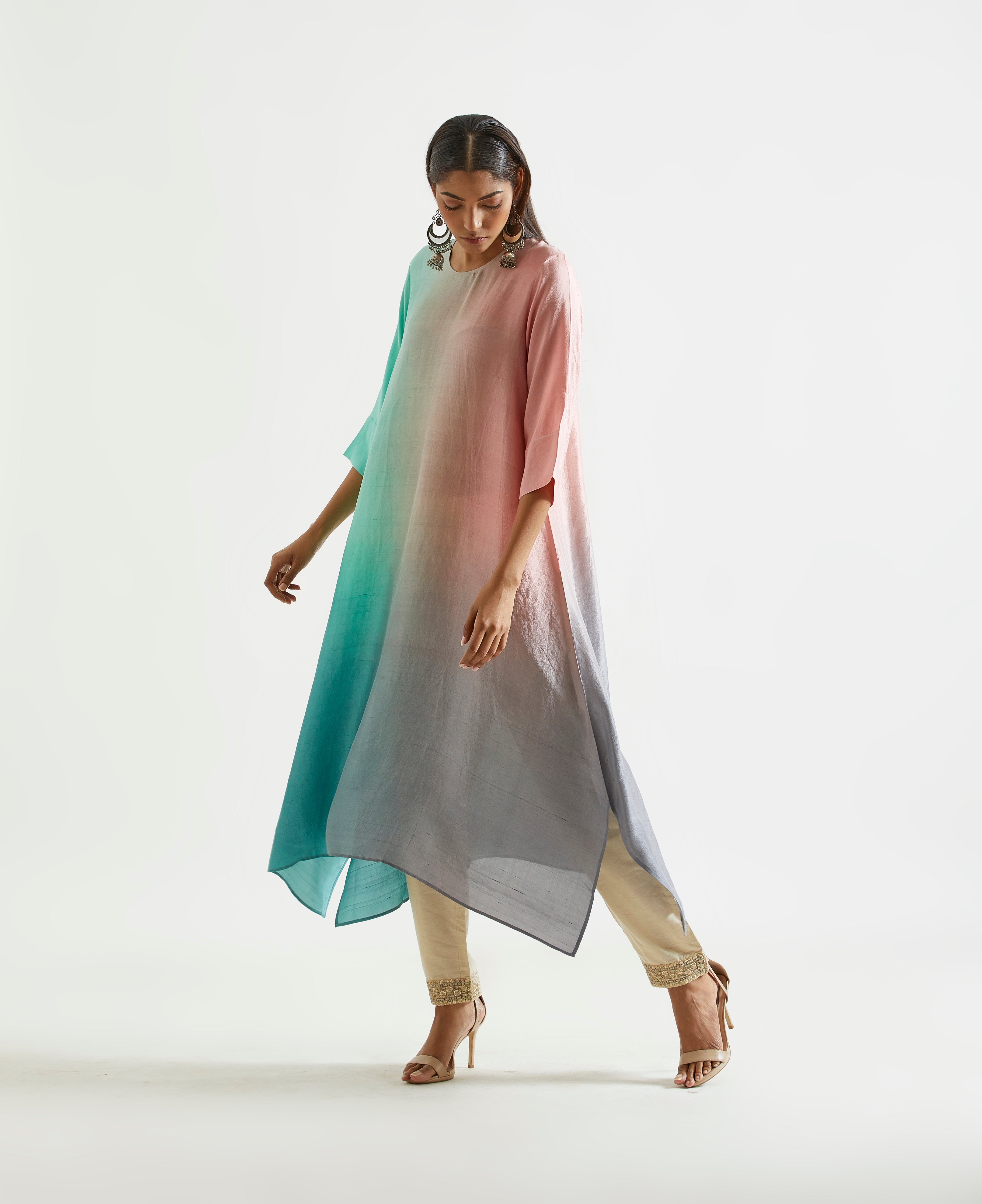 Blue Mauve Grey Asymmetric Dupion Silk Ombre Kurta With Silk Printed Stole