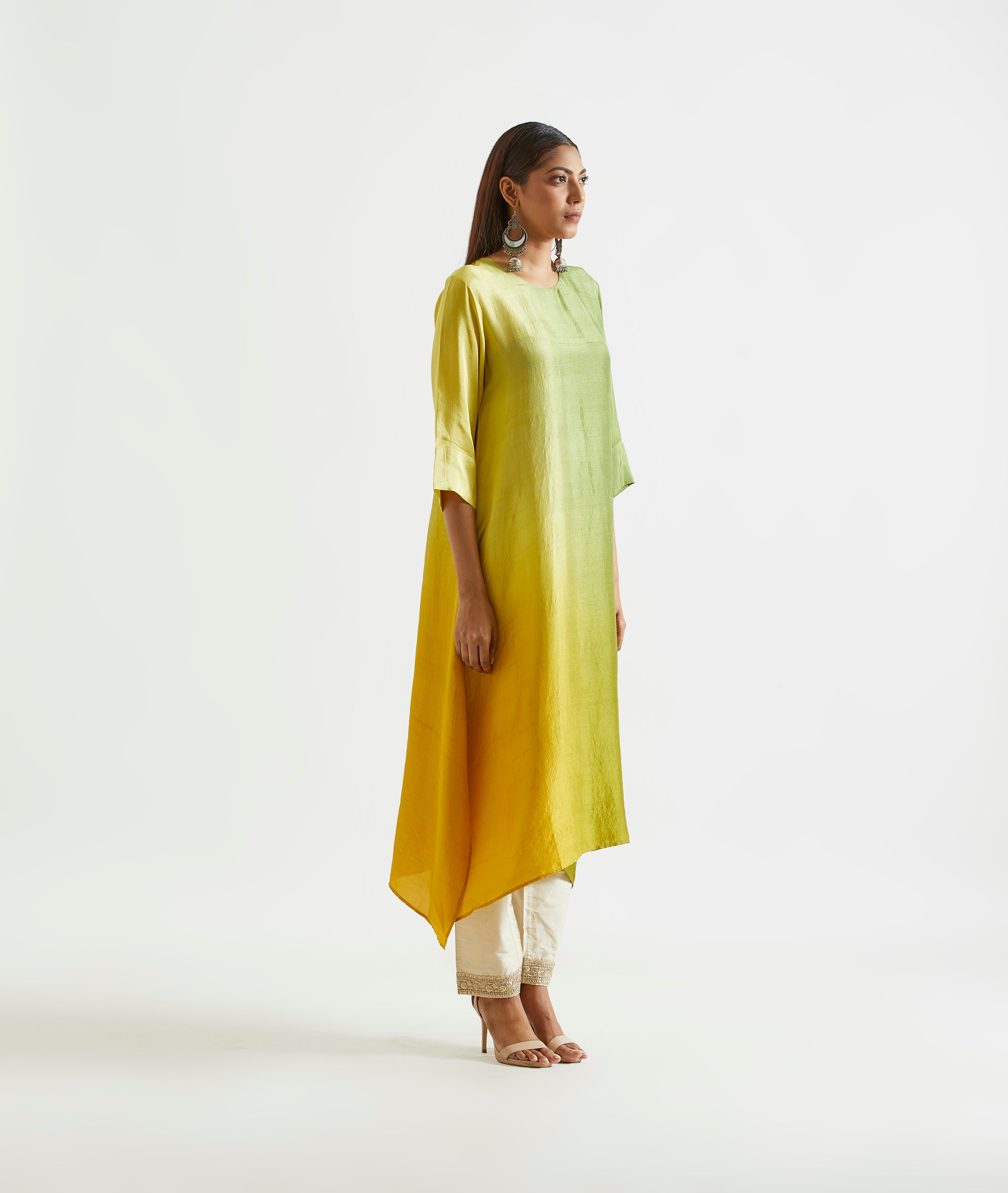 Sage Mustard Ombre Hued Kurta With Printed Stole