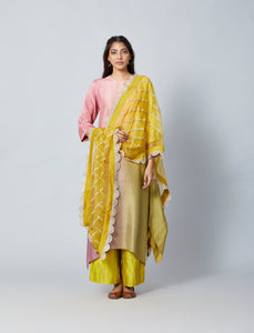 Peach Mauve Yellow Ombre Kurta With Embroidered Organza Scalloped Dupatta