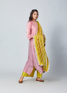 Peach Mauve Yellow Ombre Kurta With Embroidered Organza Scalloped Dupatta