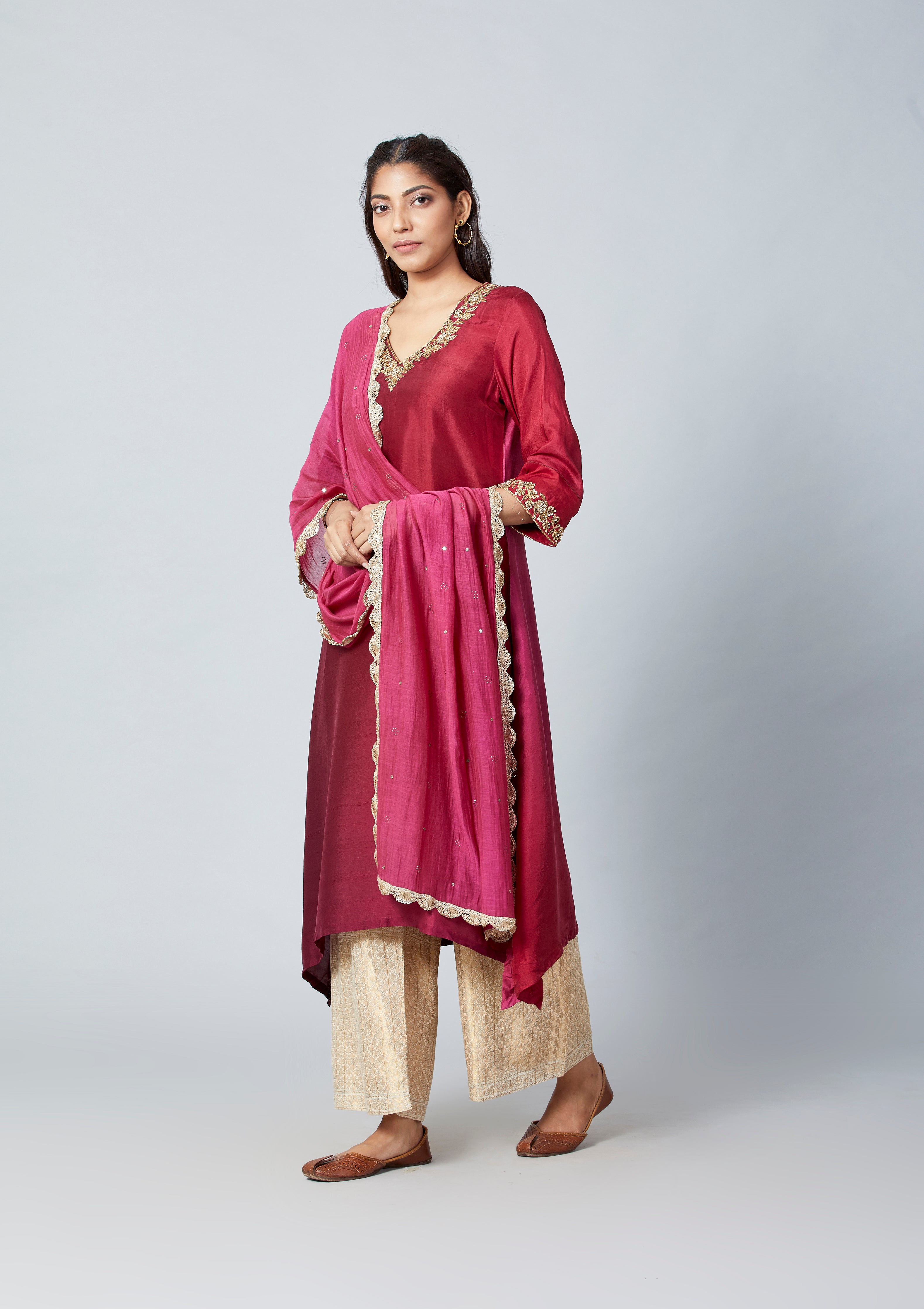Festive Edit : Zardozi Handwoven Ombre Kurta With Mokesh Dupatta And Muga Tussar Zari Woven Pants.