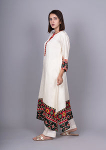White Kurta With Asymmetric Patola Print Hemline