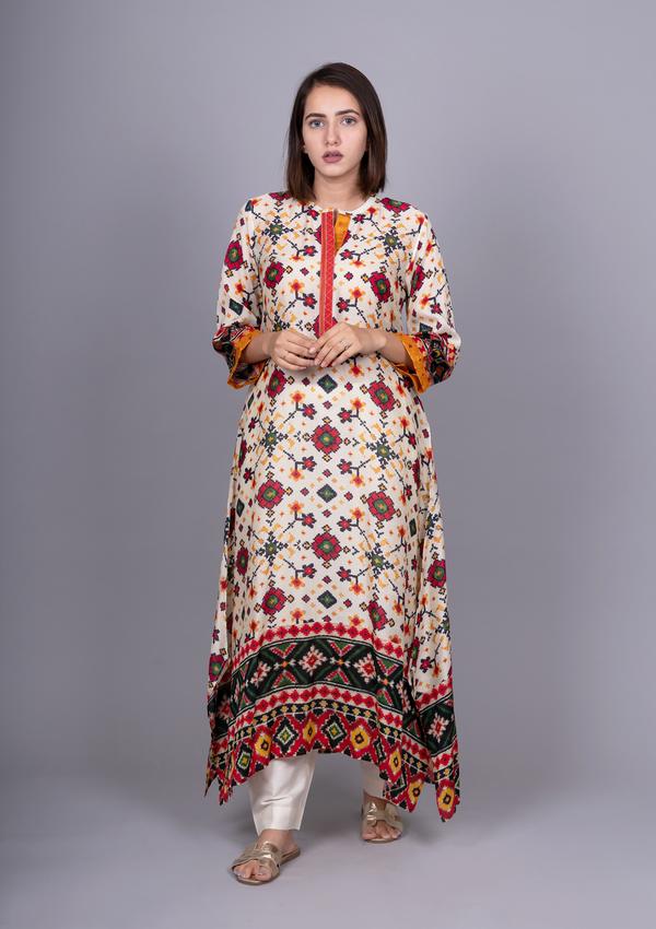 White Patola Printed Kurta with asymmetric hemline
