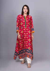 Patola Printed Kurta with asymmetric hemline.